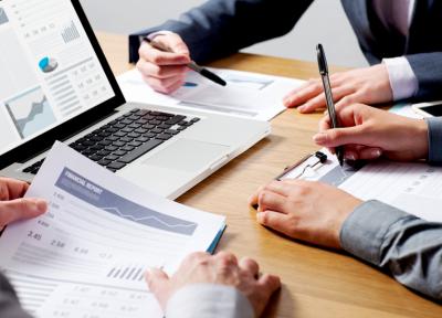 The Guide to Choosing a Financial Lawyer for Start-Up Companies The Guide to Choosing a Financial Lawyer for Start-Up Companies
